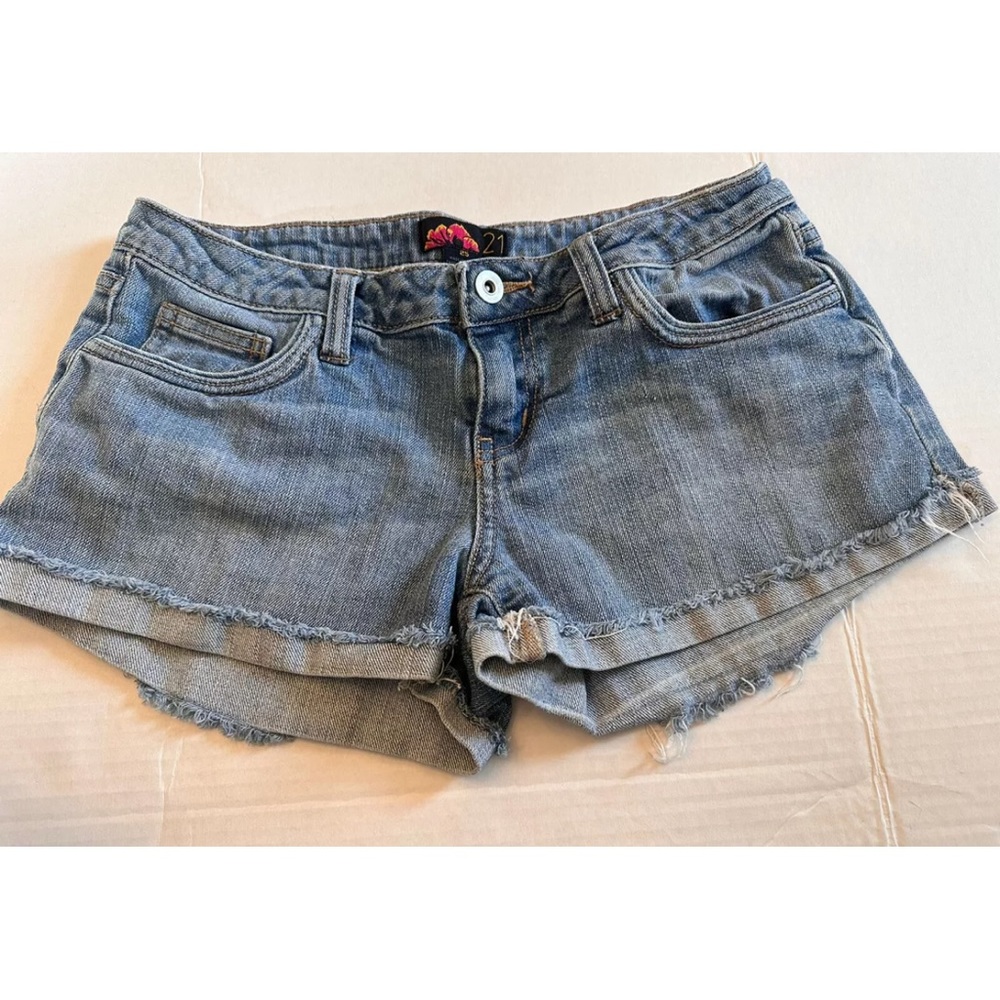 Women's ~Forever 21~ Blue Jean Shorts Size Small /‎ 25